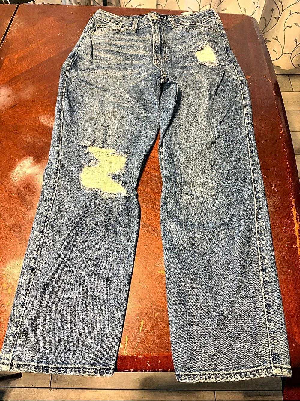 Hollister Ultra High-Rise Vintage Straight Jeans Waist 29
